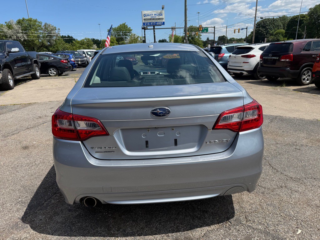 2015 Subaru Legacy Image 5