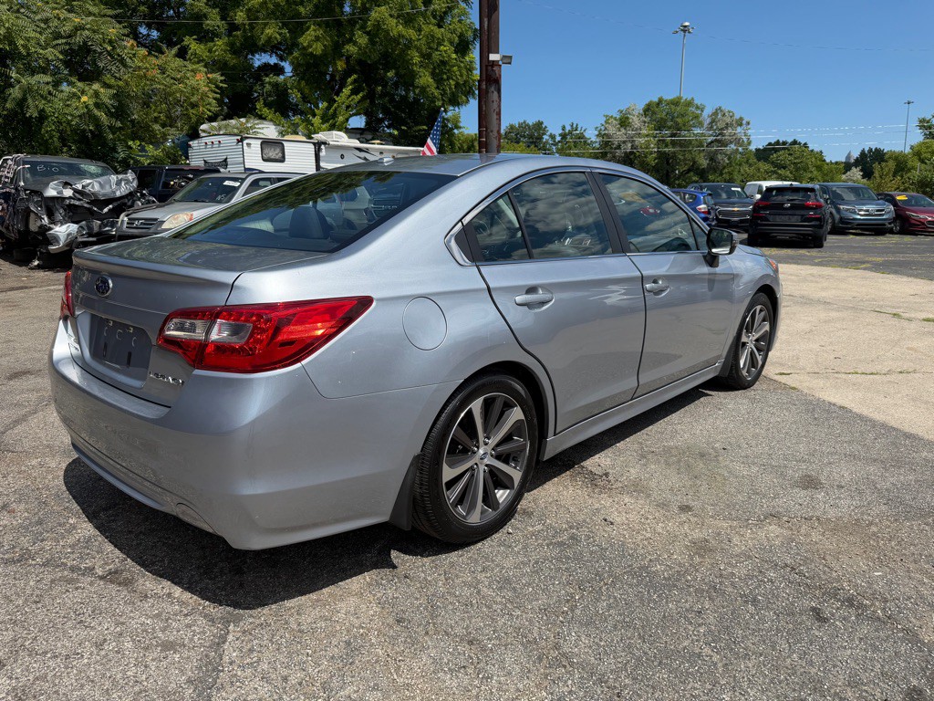 2015 Subaru Legacy Image 6