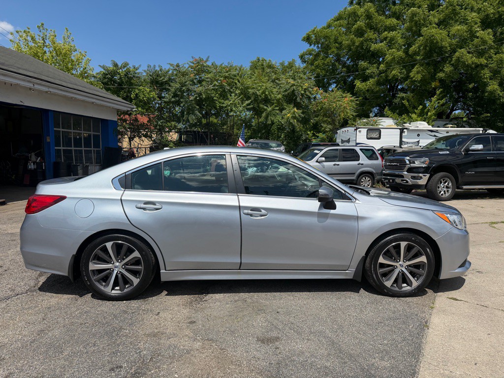 2015 Subaru Legacy Image 7