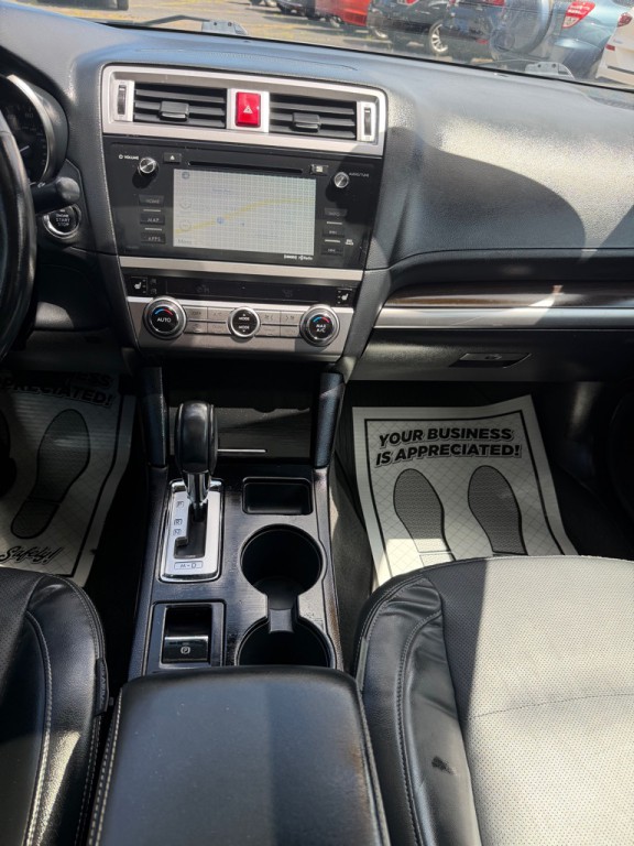 2015 Subaru Legacy Image 14