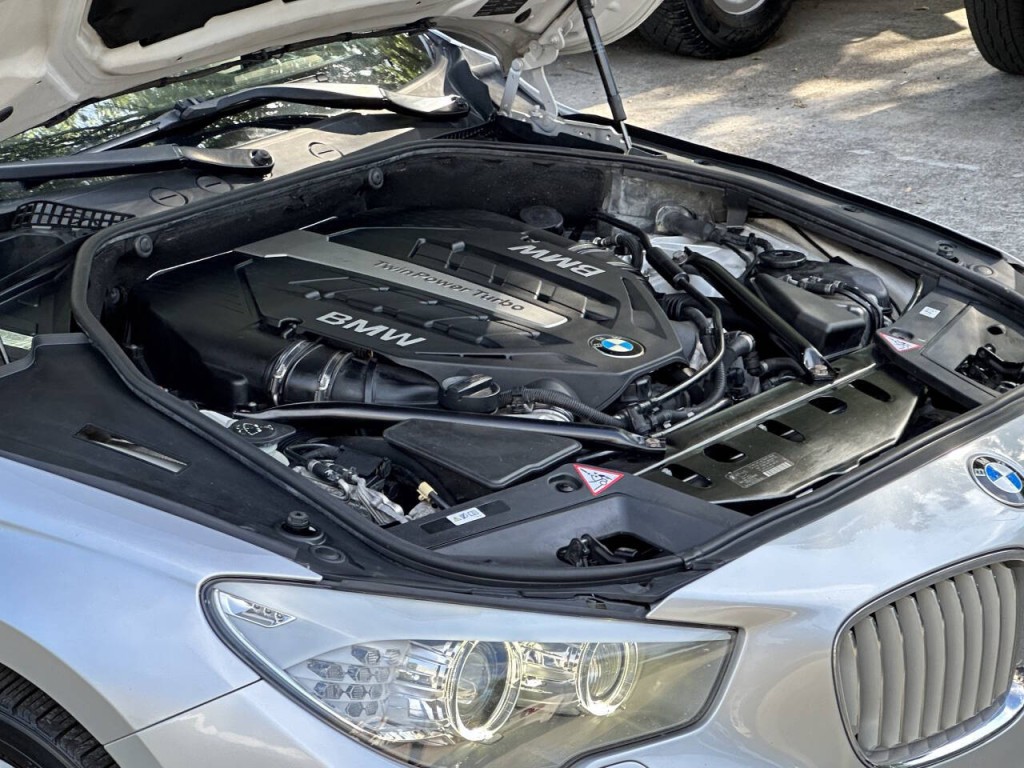 2013 BMW 5 Series Image 7
