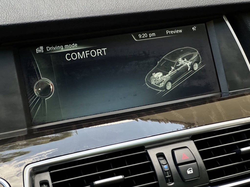 2013 BMW 5 Series Image 11