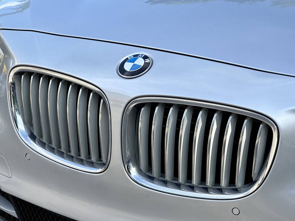 2013 BMW 5 Series Image 17