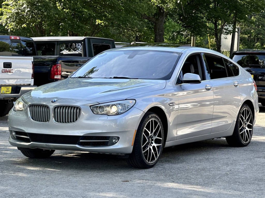 2013 BMW 5 Series Image 24