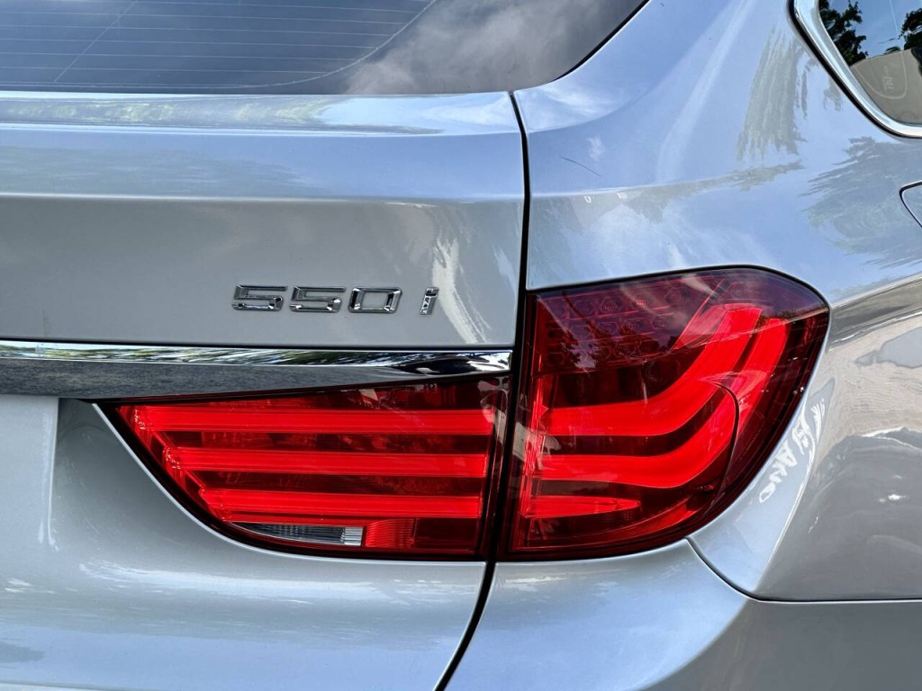 2013 BMW 5 Series Image 28