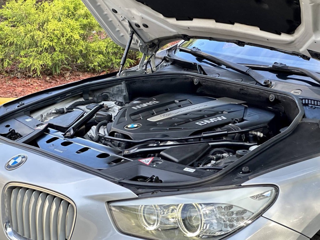 2013 BMW 5 Series Image 40