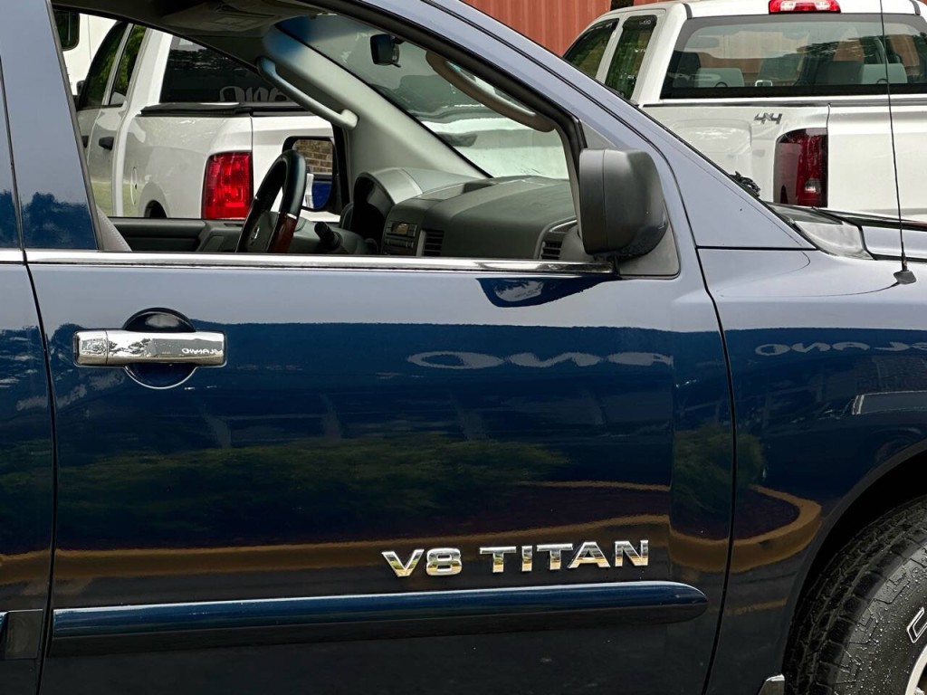 2006 Nissan Titan Image 10