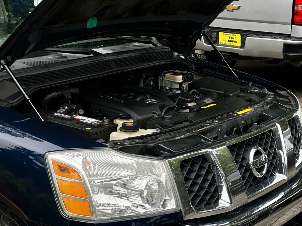 2006 Nissan Titan Image 12