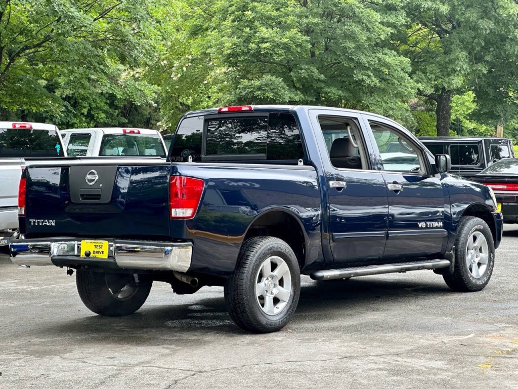 2006 Nissan Titan Image 13