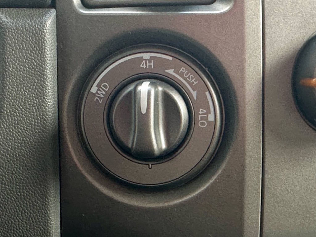 2006 Nissan Titan Image 15