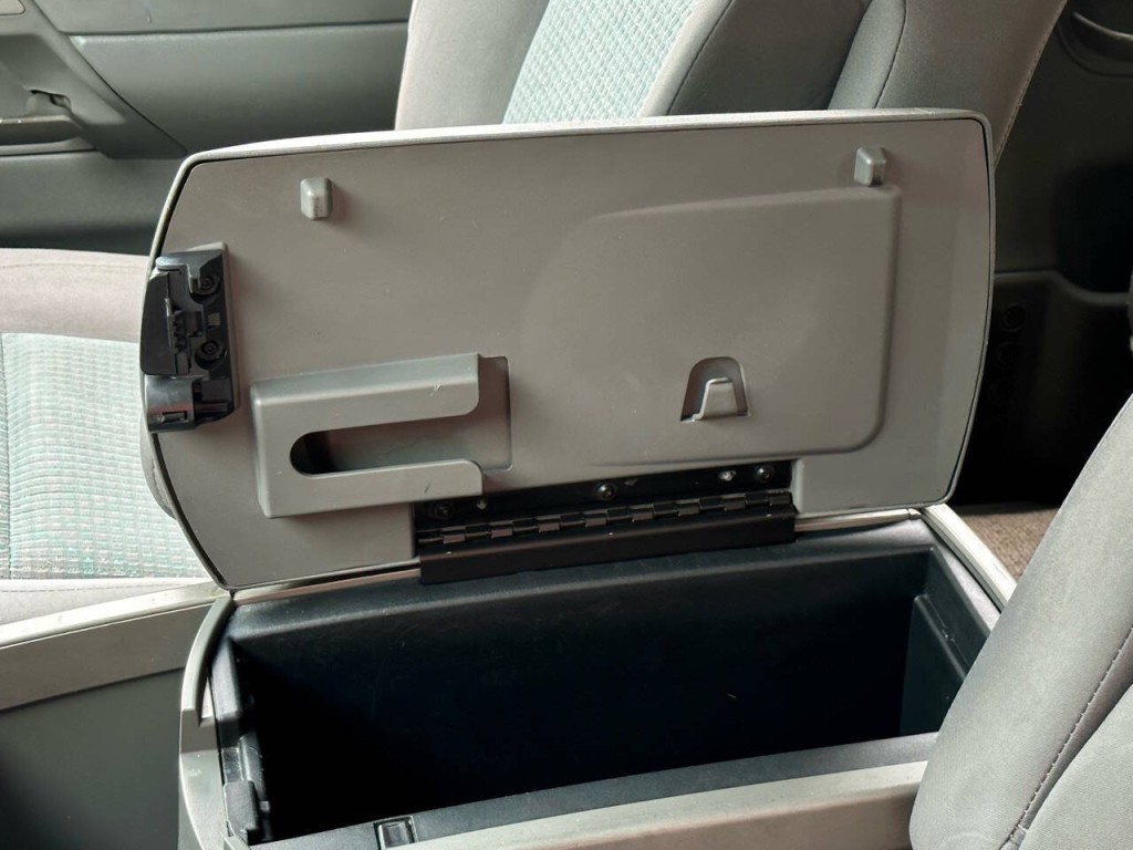 2006 Nissan Titan Image 30