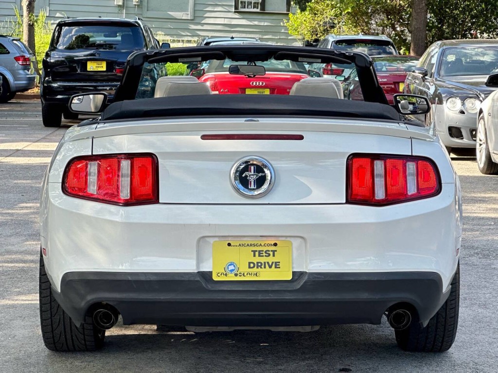 2012 Ford Mustang Image 6