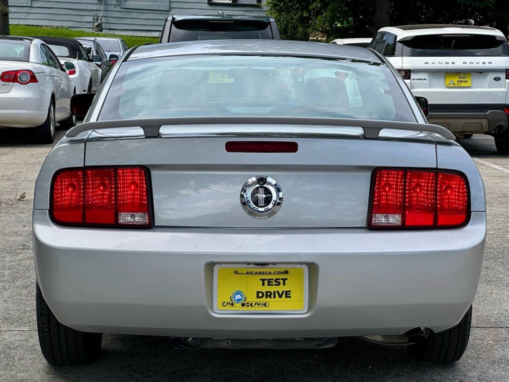 2005 Ford Mustang Image 5