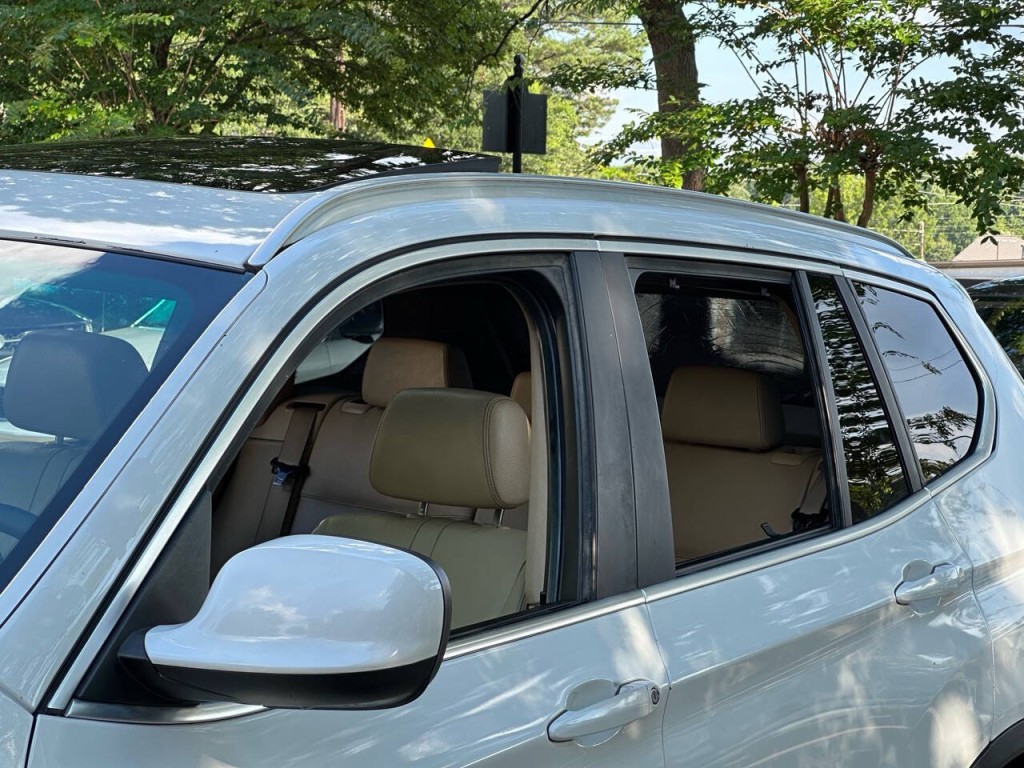 2011 BMW X3 Image 10
