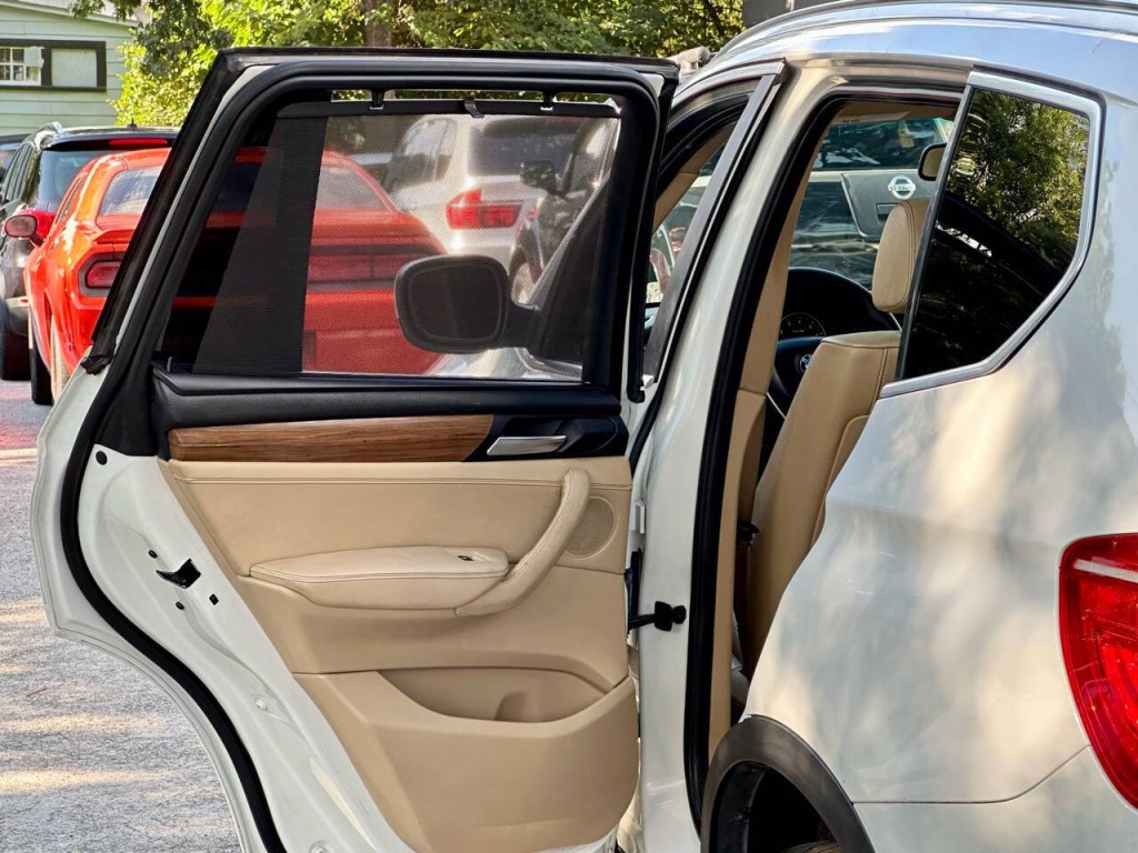 2011 BMW X3 Image 21
