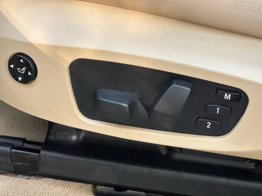 2011 BMW X3 Image 23