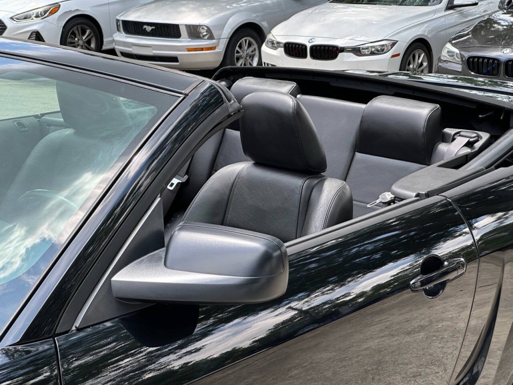 2007 Ford Mustang Image 7