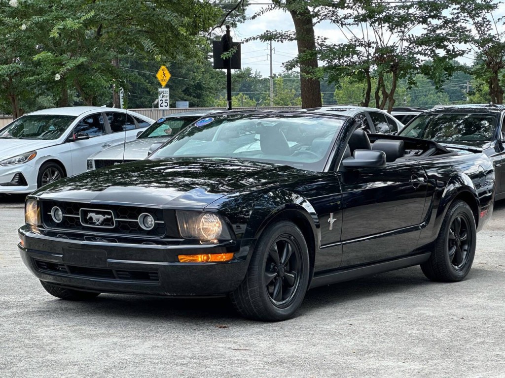 2007 Ford Mustang Image 19