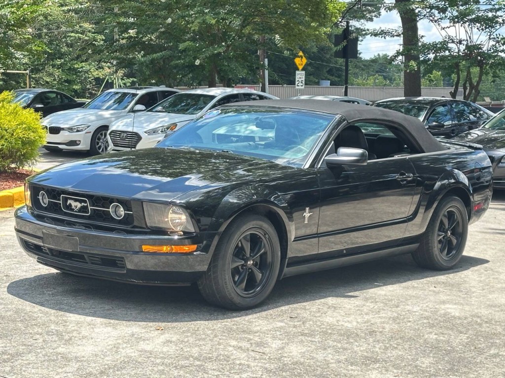 2007 Ford Mustang Image 35