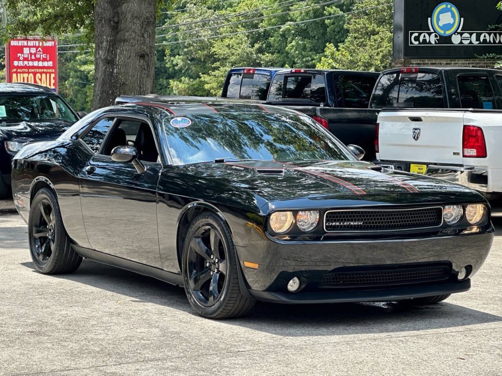 2013 Dodge Challenger Image 10
