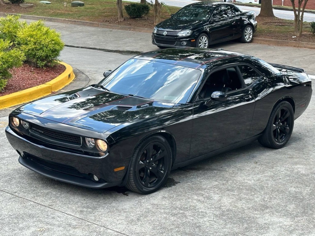 2013 Dodge Challenger Image 11