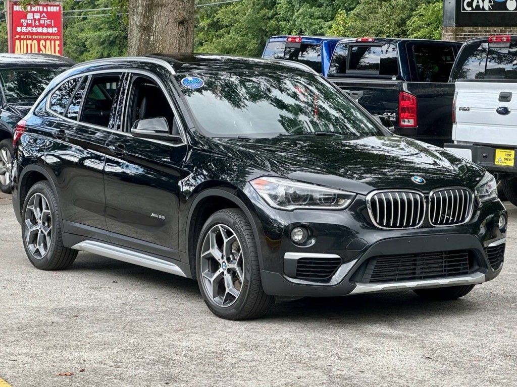 2016 BMW X1 Image 6