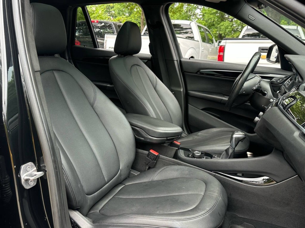 2016 BMW X1 Image 12