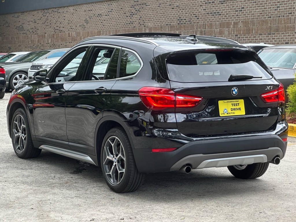 2016 BMW X1 Image 22