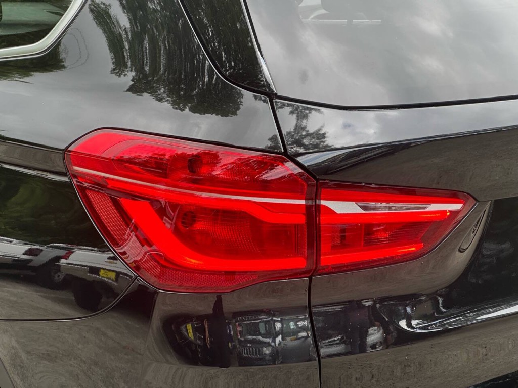 2016 BMW X1 Image 25