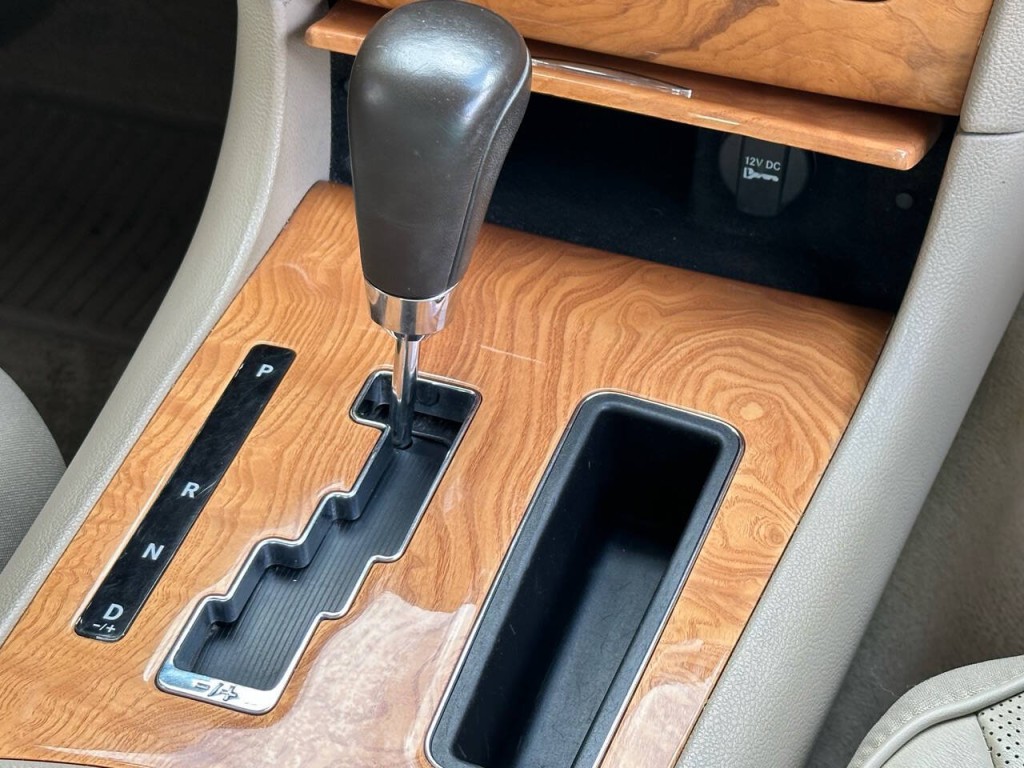 2013 Chrysler 300 Image 34