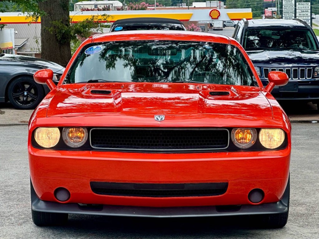 2010 Dodge Challenger Image 6