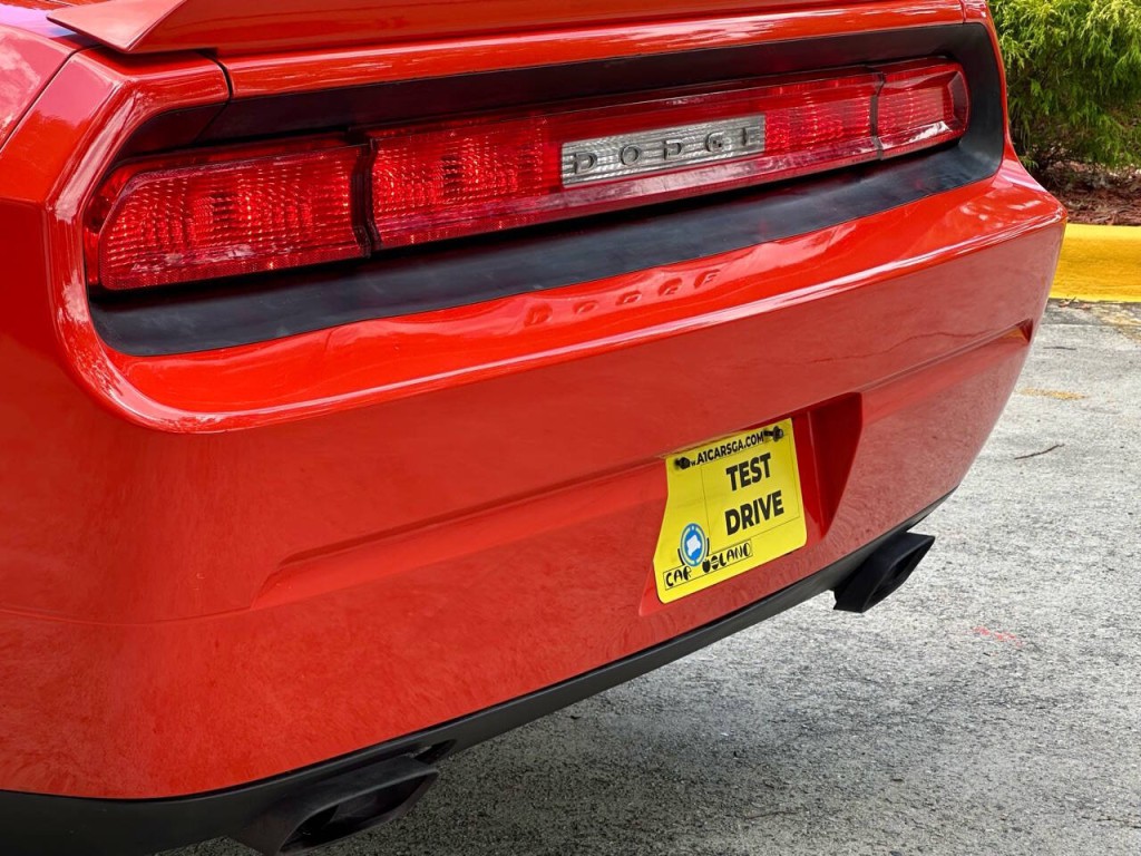 2010 Dodge Challenger Image 10