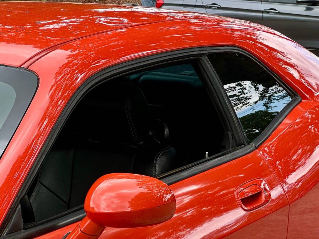 2010 Dodge Challenger Image 22