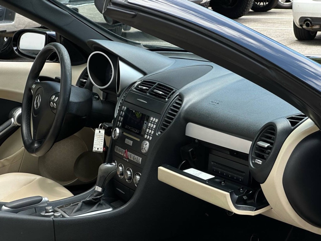 2006 Mercedes-Benz SLK-Class Image 20
