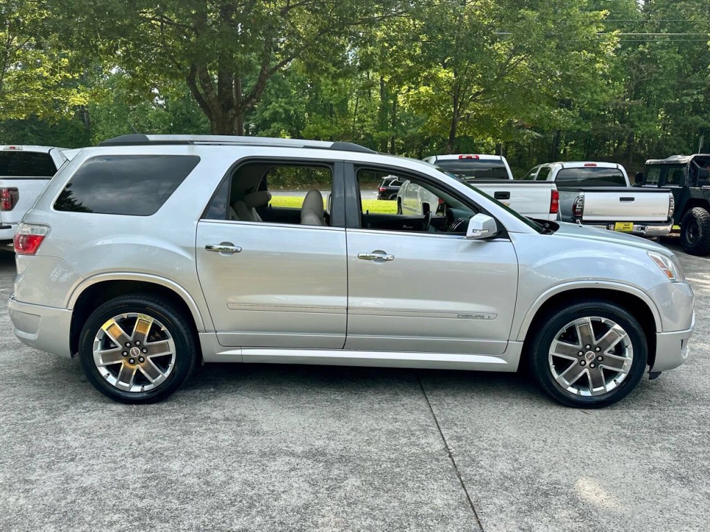 2012 GMC Acadia Image 8