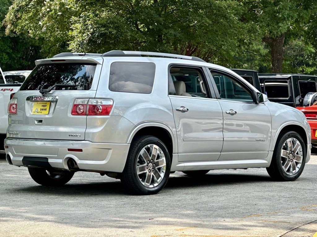 2012 GMC Acadia Image 10