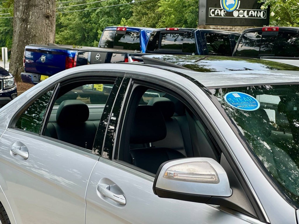 2008 Mercedes-Benz C-Class Image 14