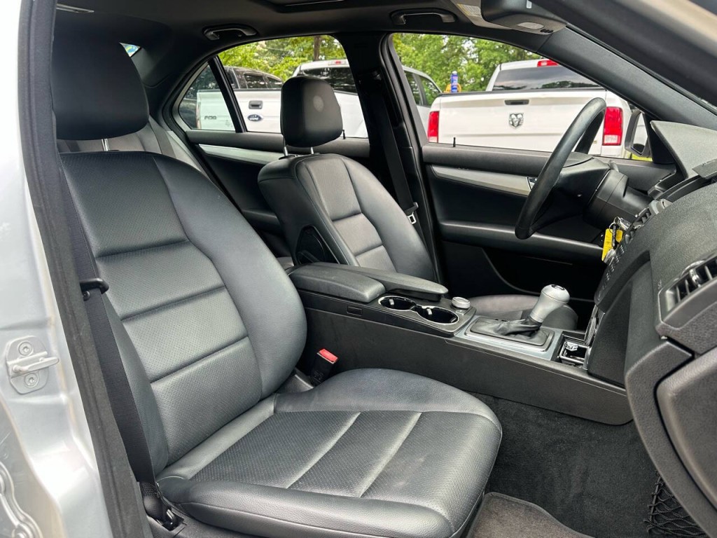 2008 Mercedes-Benz C-Class Image 17