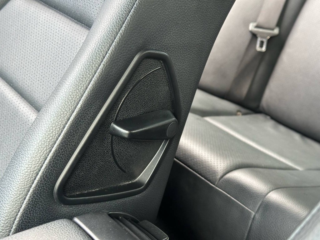 2008 Mercedes-Benz C-Class Image 18