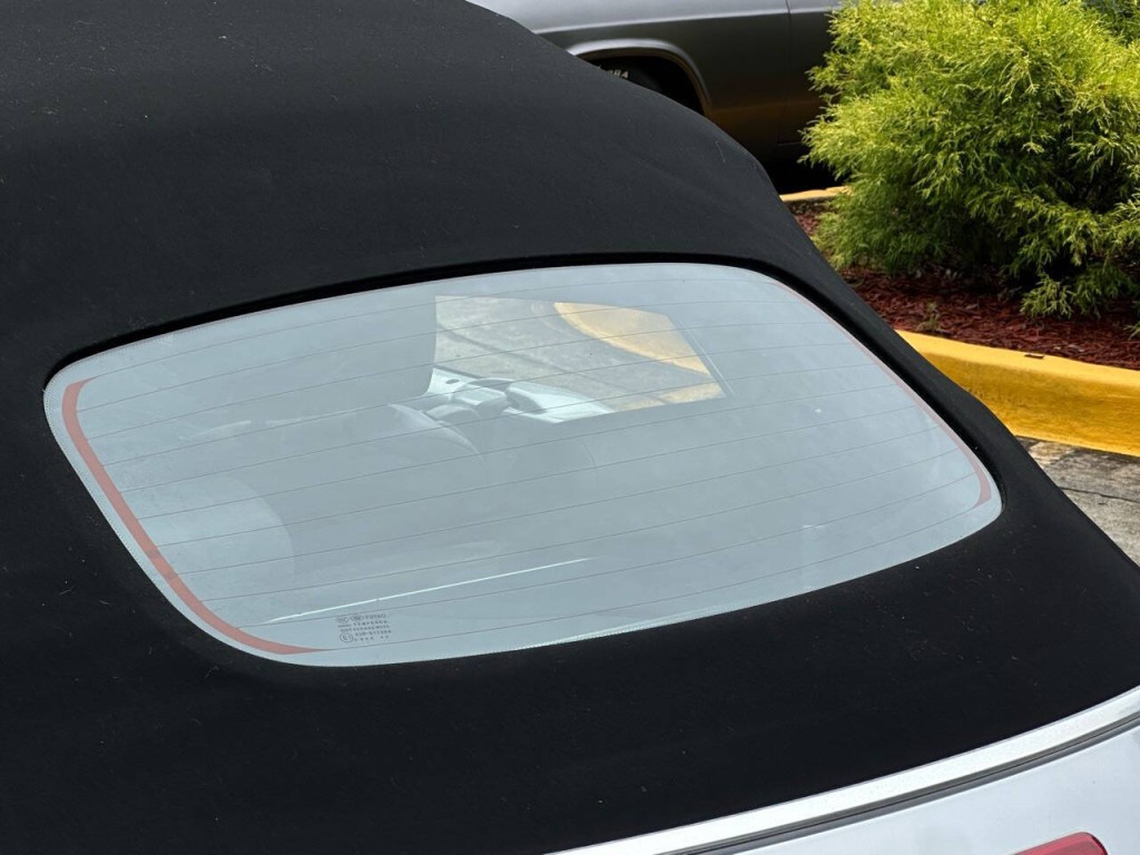 2005 Volkswagen Beetle Image 10