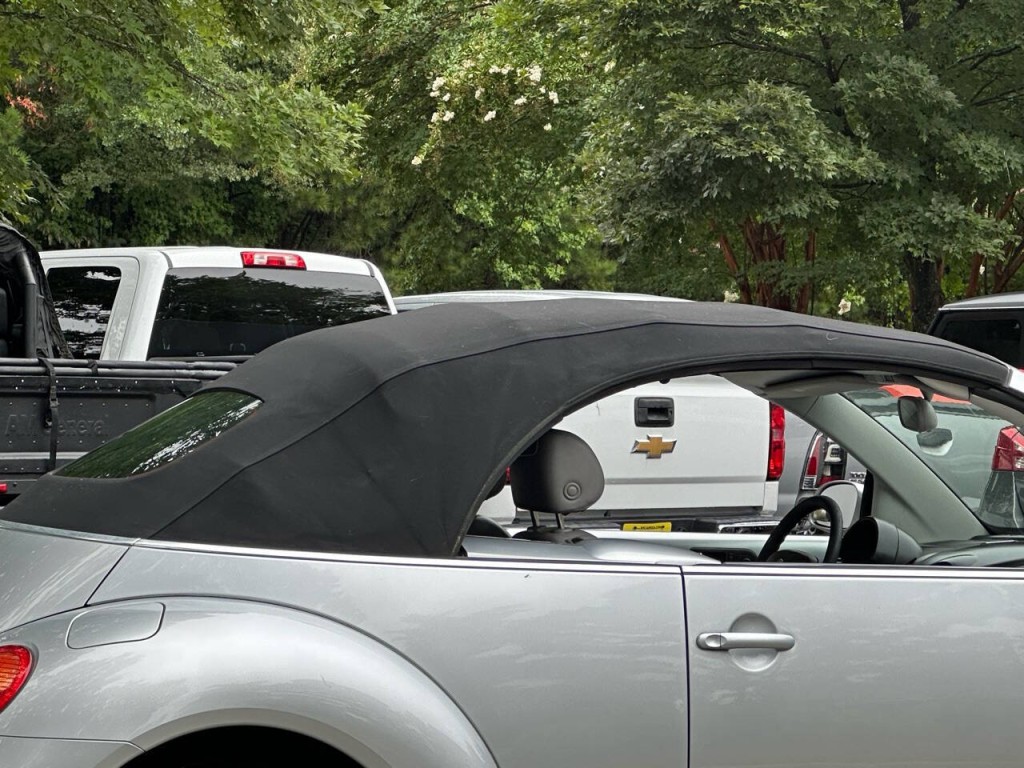 2005 Volkswagen Beetle Image 18