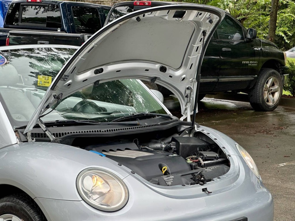 2005 Volkswagen Beetle Image 23