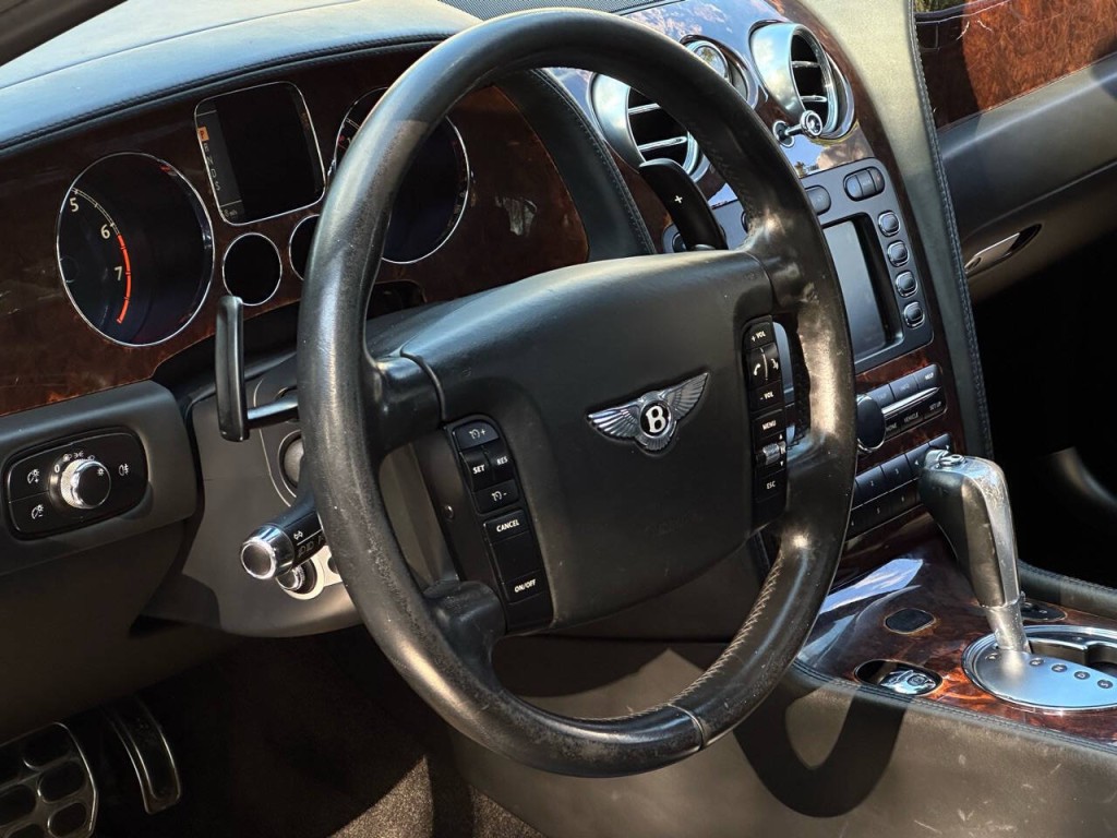 2007 Bentley Continental Image 13
