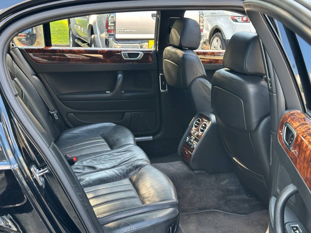 2007 Bentley Continental Image 30