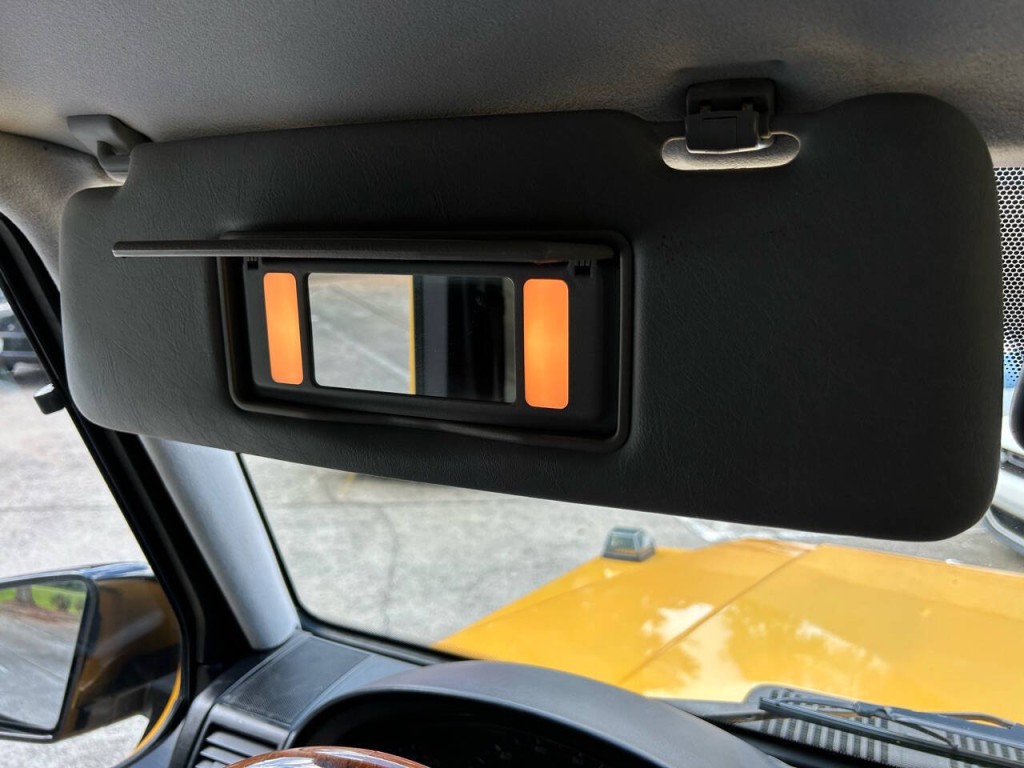 2004 Mercedes-Benz G-Class Image 14