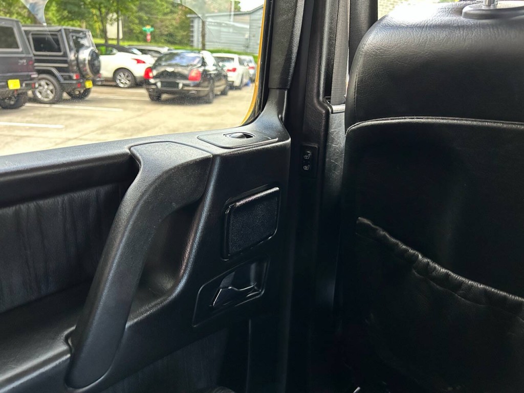 2004 Mercedes-Benz G-Class Image 22