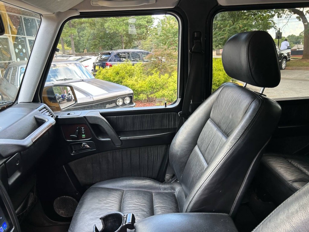 2004 Mercedes-Benz G-Class Image 25