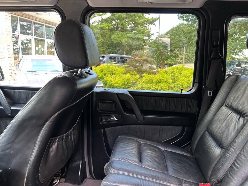 2004 Mercedes-Benz G-Class Image 30
