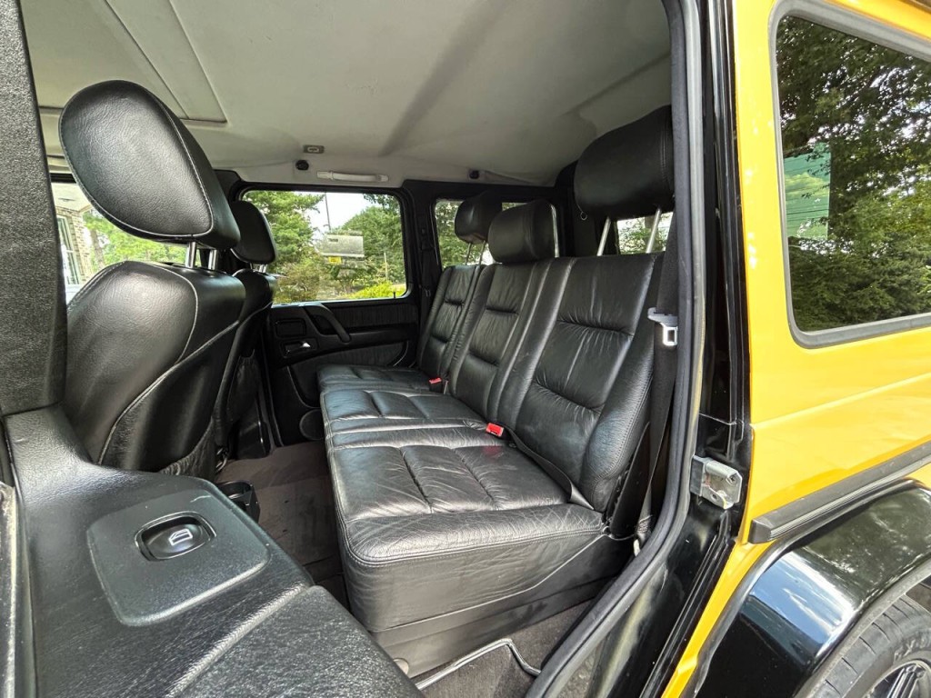 2004 Mercedes-Benz G-Class Image 31