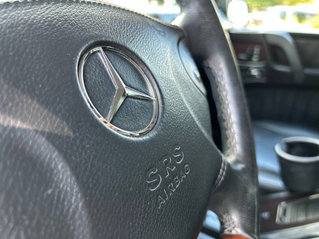 2004 Mercedes-Benz G-Class Image 35